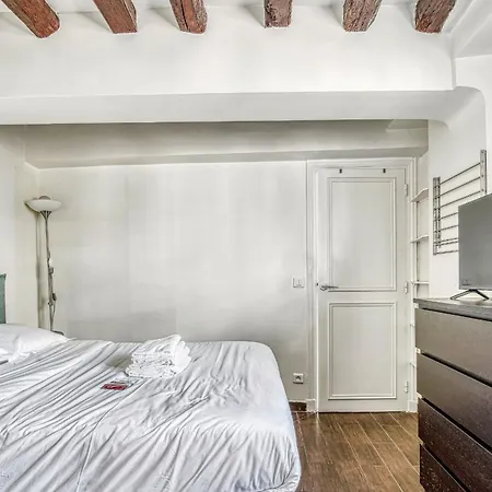 Appartamento Latin Quarter & Pantheon - Cityapartmentstay Parigi